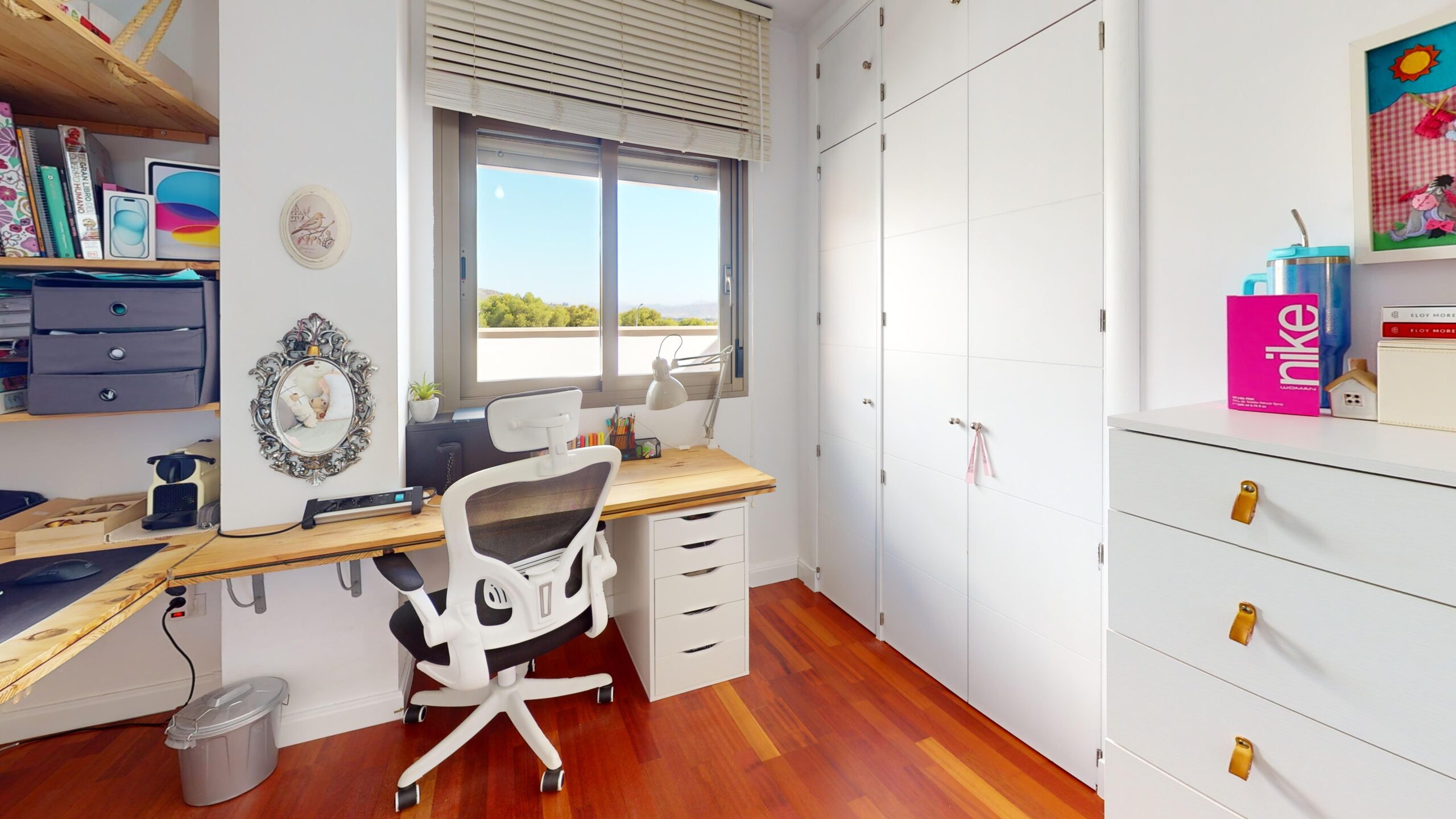 Vista general de dormitorio